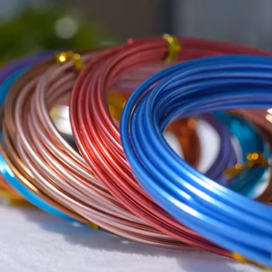 Rolo de 0,16 mm 0,18 mm Retangular Plano Redondo Liga de construção Elétrica Alumínio Cabo revestido de cobre Fio de solda revestido por jateamento de aço de alumínio para gerador de motor